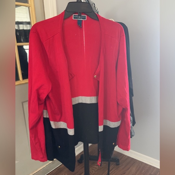 BOGO Karen Scott Red & Black Long Sleeve Button up Cardigan EUC size 2X - Picture 1 of 2